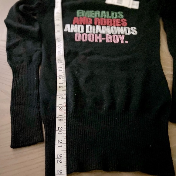 Emeralds, & Rubies & Diamonds ooh boy 100% Cashmere Sweater by Aqua NWT $188 - Picture 6 of 7